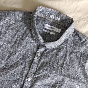 Black & White Calvin Klein Button down Shirt